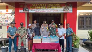Miras Ilegal Jenis Arak, Dimusnahkan Polsek Tambelan