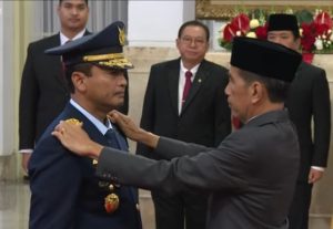 M. Tonny Harjono di Lantik Oleh Presiden Jokowi Sebagai KSAU