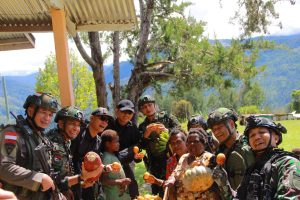 Warga Kembali, Distrik Homeyo Aman: Panglima KOGABWILHAN III Tinjau Pemulihan Pasca Konflik