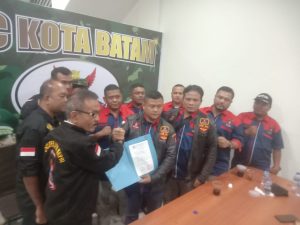 DPD GRIB Jaya Kepri Serahkan Mandat ke DPC Kota Batam 