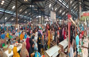 Pasar Bintan Center Diserbu Pembeli Jelang Lebaran Haji: Tidak Ada Ruang untuk Bergerak Bebas