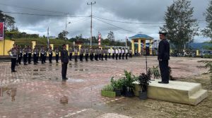 Upacara HUT Bhayangkara ke-78 di Deiyai: Momen Spektakuler dengan Tema Transformasi Ekonomi Inklusif