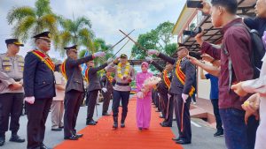 Kombes Pol Budi Santosa Resmi Pimpin Polresta Tanjungpinang: Upacara Penuh Keanggunan dan Tradisi Lokal