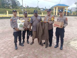 Polres Deiyai Gelar Kegiatan Minggu Kasih, Pererat Silahturahmi dengan Masyarakat