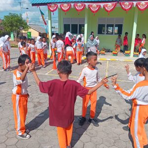 Semangat Menyala di SDN 017 Tanjungpinang Timur: Lomba Pensil Berjalan Warnai HUT RI ke-79