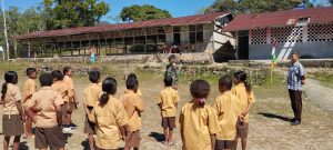 Pos Manusasi Satgas Yonkav 6/Naga Karimata Latih Kedisiplinan Melalui PBB di Perbatasan