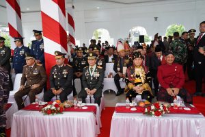 Pangdam I/BB Hadiri Upacara HUT RI ke-79 di Medan, Meski Hujan Tak Surutkan Semangat