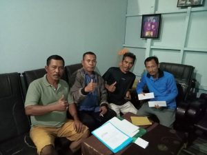 Panitia Pemilihan RT 8 Ucapkan Terima Kasih kepada Lurah Tanjung Unggat 