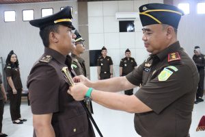 Kejari Rokan Hulu Gelar Serah Terima Jabatan Kasi Datun, Sambut Ari Daryanto sebagai Pejabat Baru