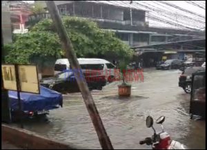 Hujan Sejenak, Banjir Kembali Rendam Jalan Raya Suka Berenang: Masyarakat Desak Tindakan Pemerintah