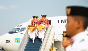 Kirab Sakral Sang Merah Putih dan Teks Proklamasi dari Istana Negara IKN ke Monas: Perjalanan Simbolis Penuh Makna