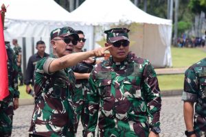 H-8, Dankormar Dampingi Kasum TNI Tinjau Kesiapan Pasukan Upacara HUT TNI ke-79