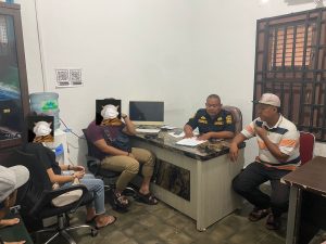 Diduga Kumpul Kebo Oknum Polisi Digerebek Warga