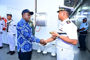 Perdana Menteri Solomon Islands Disambut di KRI WSH-991, Apresiasi Kedekatan Diplomatik dan Cita Rasa Indonesia