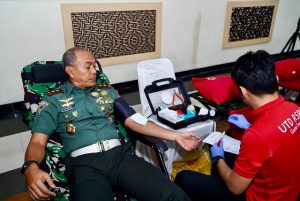 Donor Darah Puspom TNI: Wujud Kepedulian di HUT Ke-79