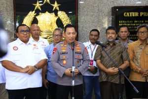 Kapolri Apresiasi Peran Buruh dalam Menjaga Stabilitas Demokrasi