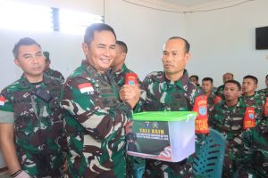Kunjungan Pangdam XII/Tpr: Penekanan pada Netralitas TNI di Koramil 05/Ketungau Hulu