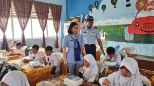 Lanund Hang Nadim Melaksanakan Uji Coba Makan Bergizi Gratis di SDN 002 Nongsa