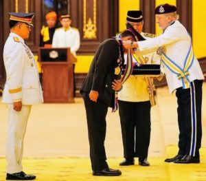 Kapolri Terima Penghargaan Panglima Gagah Pasukan Polis dari Raja Malaysia