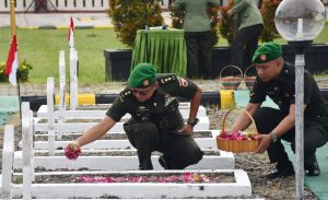 Ziarah di TMP Madiun, Korem 081/DSJ Kenang Semangat Juang Pahlawan untuk NKRI