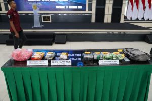 Satgas Pamtas RI-Malaysia Yonzipur 5/ABW Gagalkan Penyelundupan Sabu 4,1 Kilogram di Perbatasan
