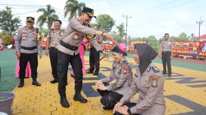 Kapolres Pimpin Upacara Kenaikan Pangkat 30 Personel Polresta Tanjungpinang 