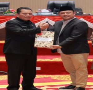 DPRD Provinsi Kepulauan Riau Sahkan APBD 2025 Menjadi Perda