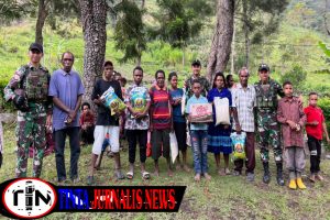 Cinta Kasih Satgas TNI kepada Rakyat Papua: Yonif 641/Bru Bagikan Sembako Gratis di Kampung Obolma