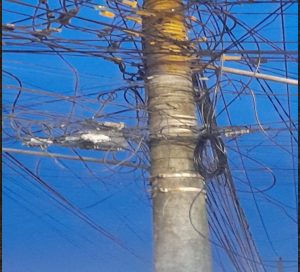 Dari Zaman Baholak, Kabel Semrawut di Tanjungpinang Kota Gurindam Tak Kunjung Berubah ‘Sakit Mata’