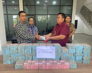 Kejati Kepri Terima Pengembalian Rp 3,75 M dari Tersangka SY dalam Kasus Korupsi PNBP Jasa Penundaan Kapal