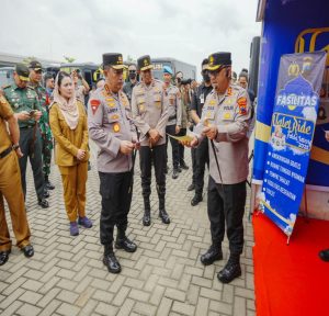 Kapolri Tinjau Kesiapan Mudik Lebaran 2025, Apresiasi Inovasi Valet and Ride di Brebes