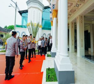 Kapolri Tinjau Renovasi Masjid Al-Hidayah dan Hadiri Bakti Sosial di Polda Sumut