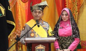 Kapolresta Barelang Kombes Pol Zaenal Arifin Disambut Adat Tepuk Tepung Tawar, Simbol Penghormatan Masyarakat Melayu