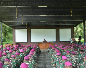 Danyonif 9 Marinir Melaksanakan Jam Komandan Rutin Sebagai Sarana untuk Berkomunikasi dengan Prajuritnya   