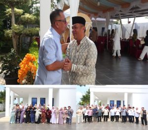 Kapolda Kepri Irjen Pol Asep Safrudin Silaturahmi Halal Bihalal dengan Mantan Kapolda Kepri, Perkuat Kekeluargaan dan Sinergi