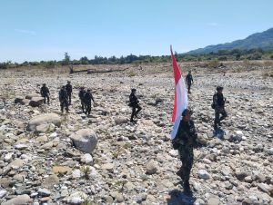 Patroli Rutin Satgas Pamtas RI-RDTL Sektor Barat Jaga Stabilitas Perbatasan