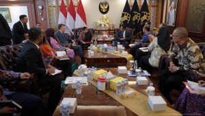 Bahas Pembangunan Hukum ASEAN, Supratman Terima Menteri Malaysia di Jakarta