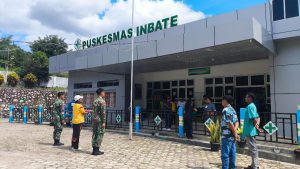 Latih Disiplin dan Nasionalisme, Satgas Pamtas RI–RDTL Pos Baen Gelar Pelatihan Upacara di Puskesmas Inbate