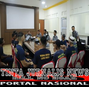 Lapas Batam Serahkan Remisi Kemanusiaan dan Hadiah Lomba HBP ke-61