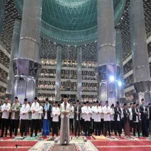 Panglima TNI dan Presiden RI Laksanakan Salat Idul Adha 1446 H di Masjid Istiqlal