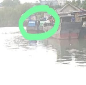 Terpantau Bebas! Kapal AINA Muat Beras dan Bawang di Pelabuhan Tikus Kampung Kolam Jl Salam Km 8, Penegakan Aturan ke Mana?