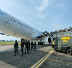 TNI Bergerak Cepat Tanggapi Ancaman Bom Kedua di Pesawat Pembawa Jemaah Haji, Seluruh Penumpang Selamat