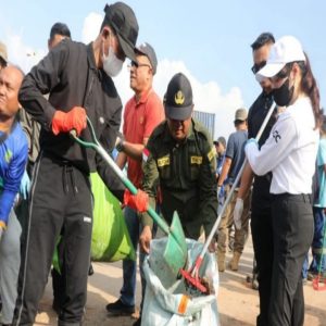 Amsakar Turun Tangan! Ribuan ASN Batam Serbu Jalanan Demi Kota Bersih