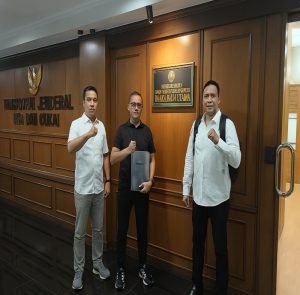 Timsus 08 Eks Tim Mawar Kopassus Laporkan Dugaan Rokok Ilegal ke Dirjen Bea Cukai