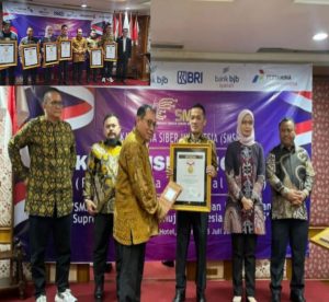 Jaksa Agung Terima Anugerah Pin Emas dari SMSI: Apresiasi atas Komitmen Tegakkan Supremasi Hukum