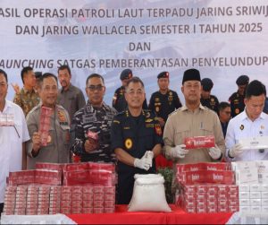 Kapolda Kepri Hadiri Penutupan Operasi Laut Terpadu dan Launching Satgas Pemberantasan Penyelundupan