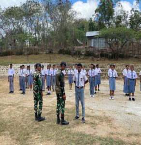 Satgas Pamtas Pos Naekake Gelar Seleksi Paskibraka di SMAN Mutis untuk HUT RI ke-80