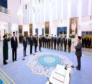 Panglima TNI Hadiri Pelantikan Menteri Kabinet Merah Putih, Kementerian Haji dan Umrah Resmi Berdiri