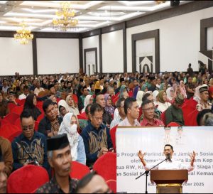 Batam Catat Sejarah Baru, Amsakar Resmikan Program Jaminan Sosial Ketenagakerjaan untuk RT, RW, LPM dan Pekerja Rentan