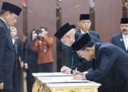 Menko Polkam Lantik Staf Ahli dan Staf Khusus, Tekankan Sinergi dan Kinerja Berorientasi Hasil